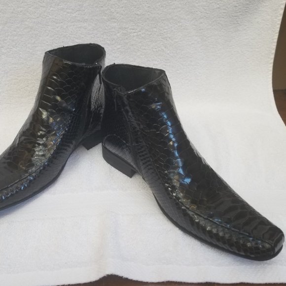 All new and unworn Designer Mens Leather Short Boots. - Picture 3 of 7